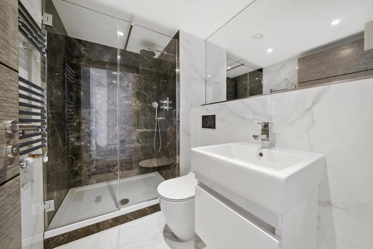 City Prime Apartments London Exterior foto Bathroom
